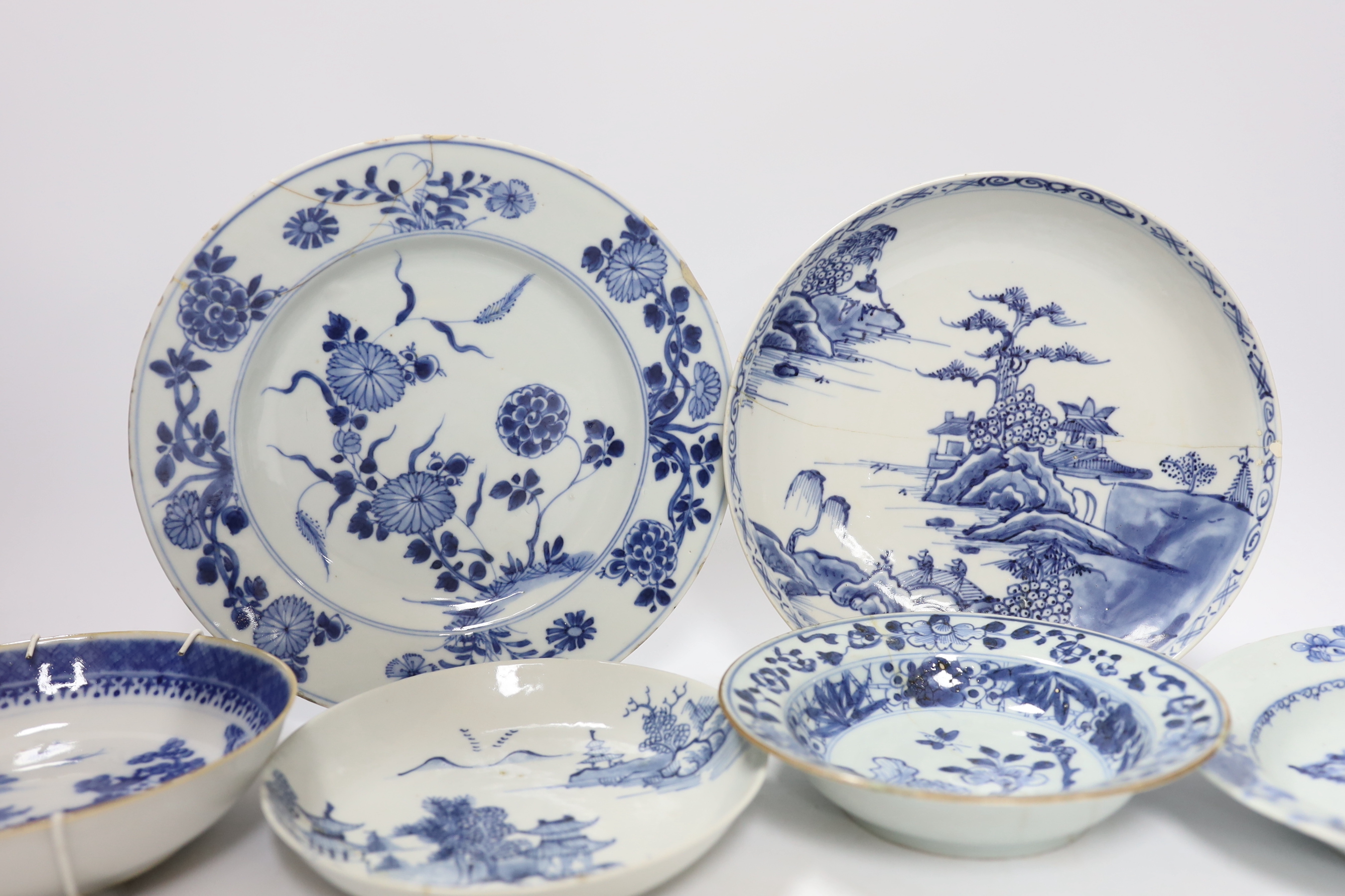 Six Chinese Export blue and white wall plates/dishes, 18th century and later, largest 22cm